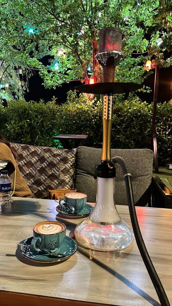 The History of Hookah: From Tradition to Modern Times – Mr Shisha Inc